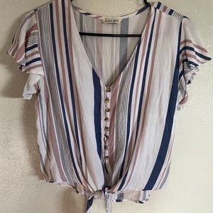 Knotted stripped blouse